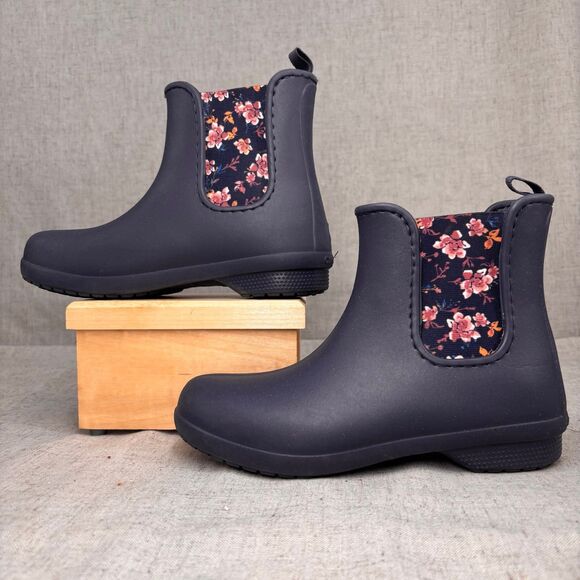 Crocs Freesail Chelsea Boots Navy‎ Blue Floral Pull On Rain Boot Women’s 7 - Picture 2 of 11